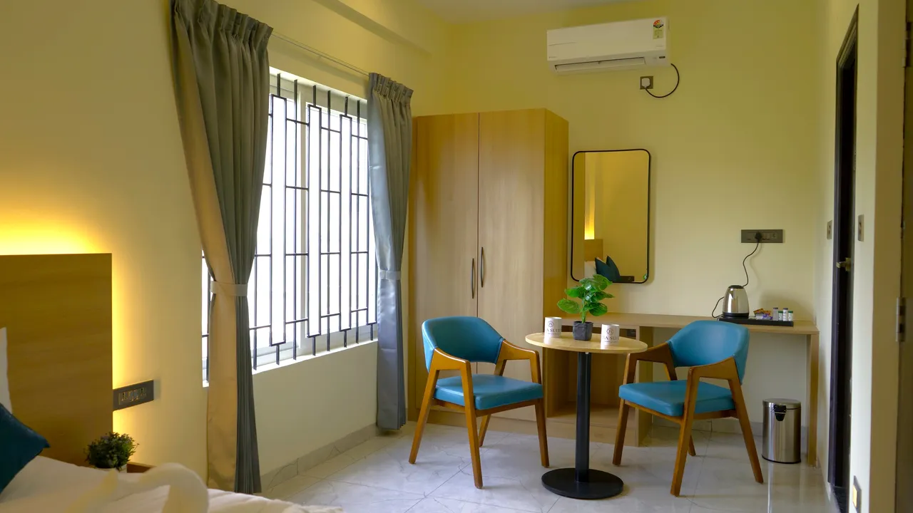 Jiana Suites luxury lounge and reception